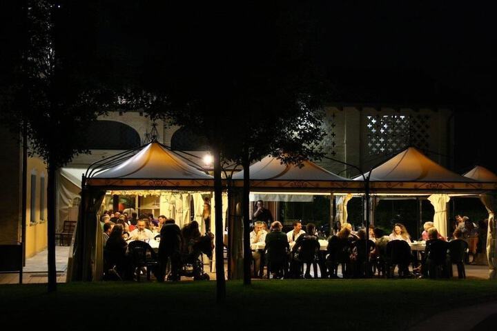 Dining 92 of 120