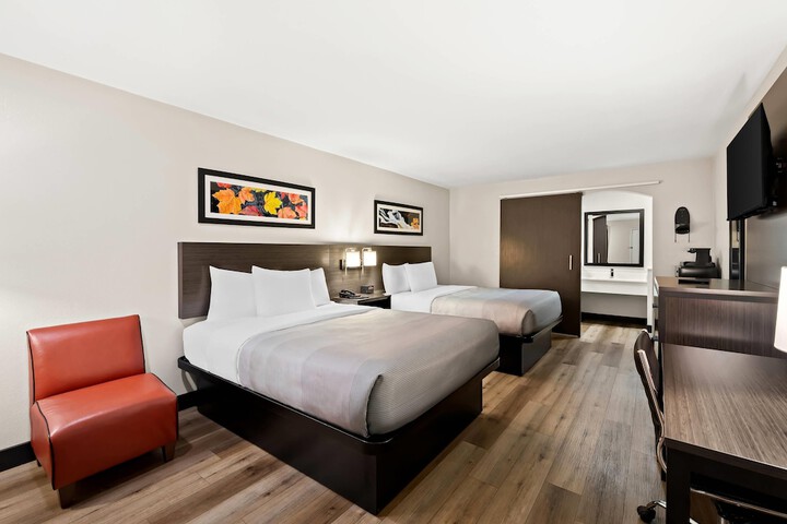 Room 3 of 30