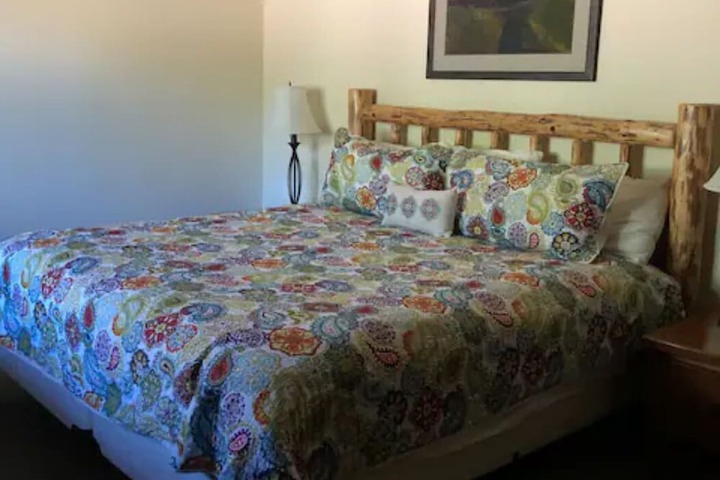 Room 28 of 97