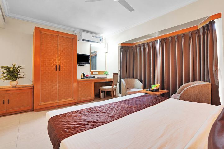 Room 13 of 29