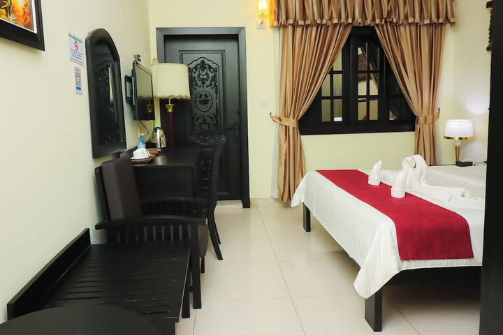 Milan Hotel & Restaurant