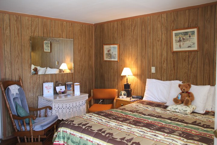 Room 34 of 90