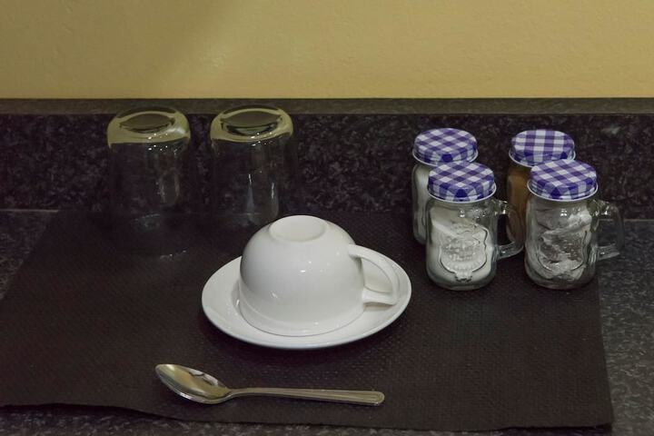Breakfast/Coffee Service 7 of 16