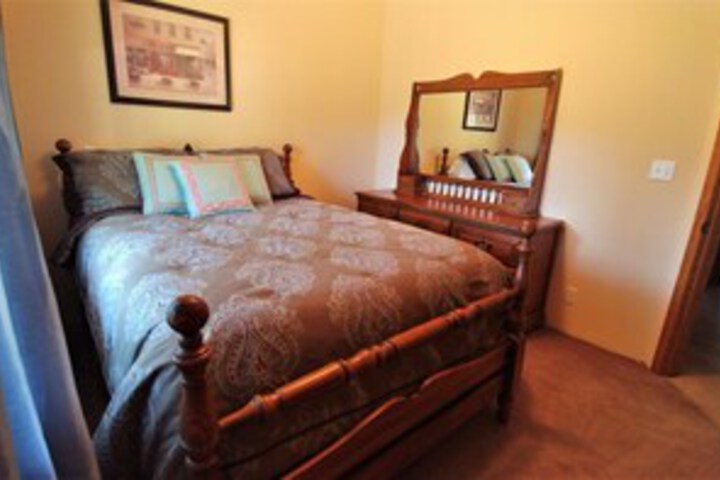 Room 10 of 11