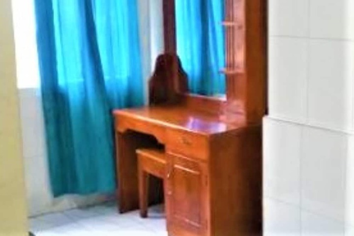 Room 7 of 10