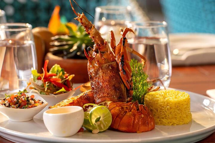 Dining 82 of 128