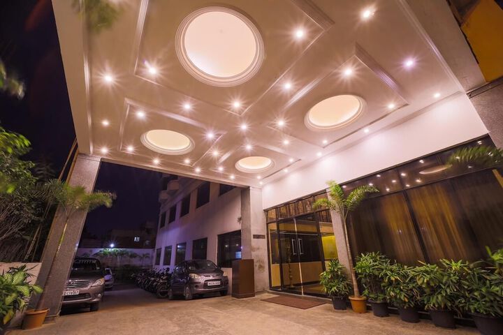 Hotel 6 of 7