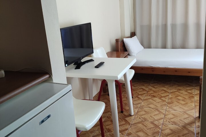 Room 3 of 12