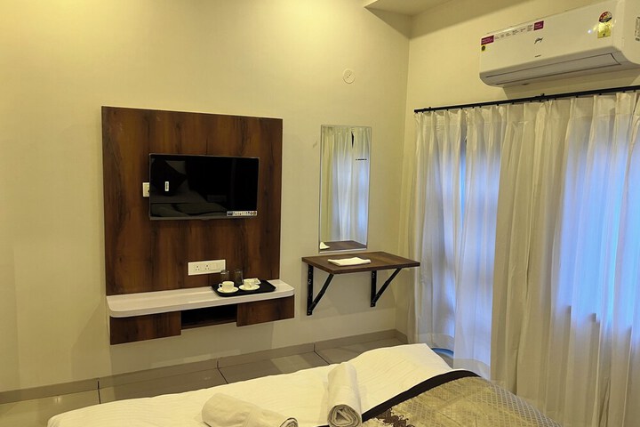 Room 15 of 52