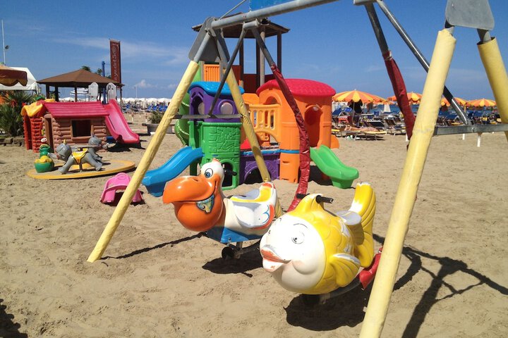 Children's play area - outdoor