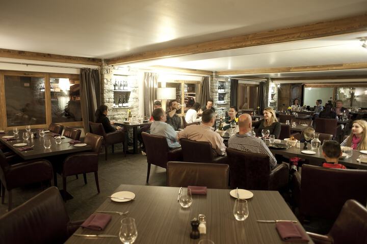 Dining 49 of 64
