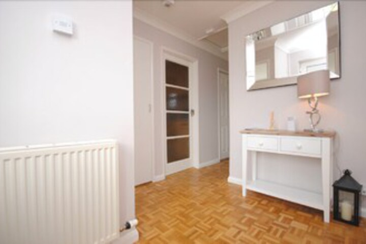 Room 15 of 33