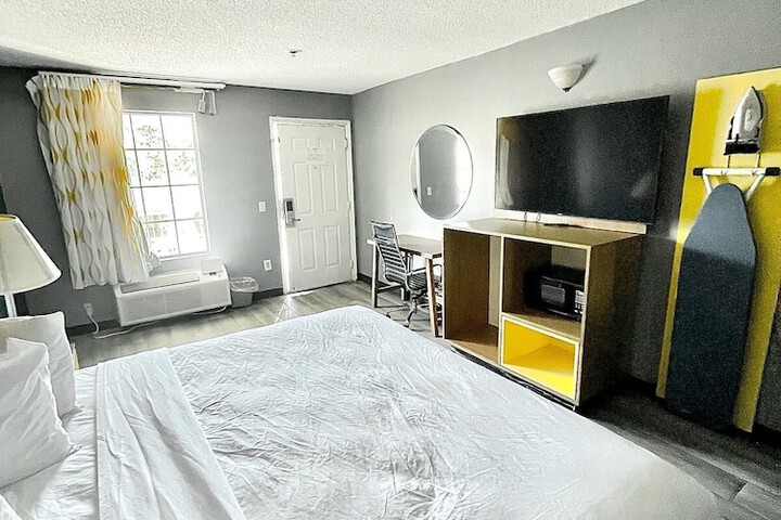1 King Bed Mobility Accessible (1 of 5)