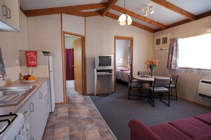 Room 2 of 11