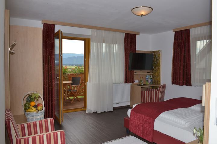 Room 6 of 46