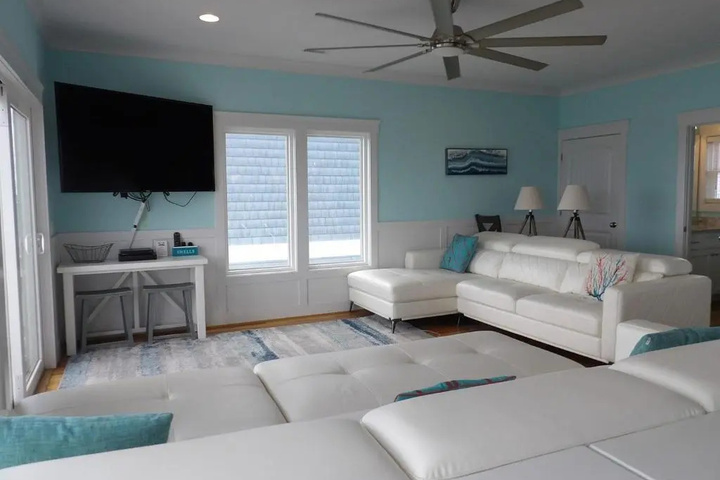 Room 3 of 21