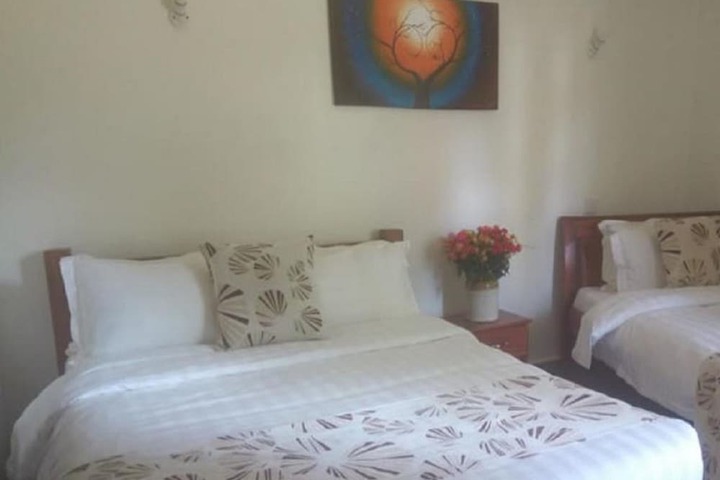 Room 6 of 19