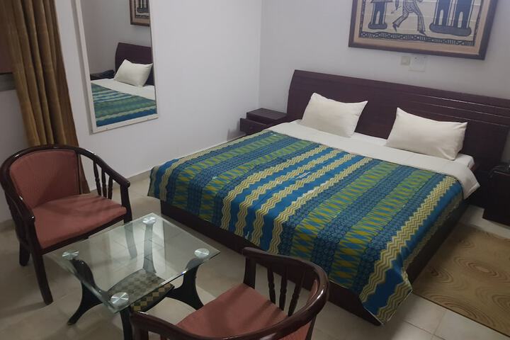 Room 42 of 130