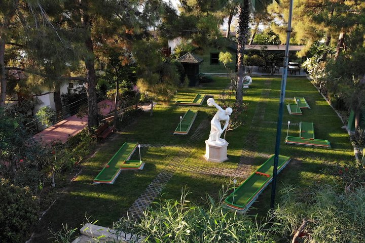 Golf 33 of 67