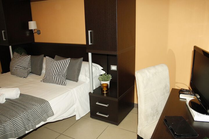 Room 13 of 53