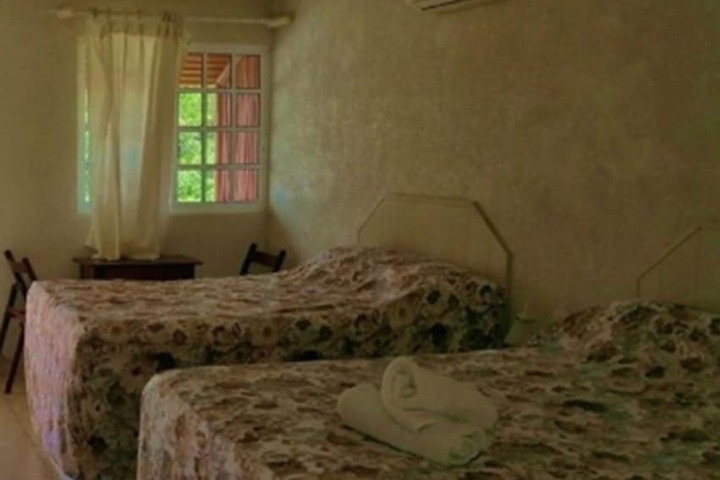 Room 4 of 50
