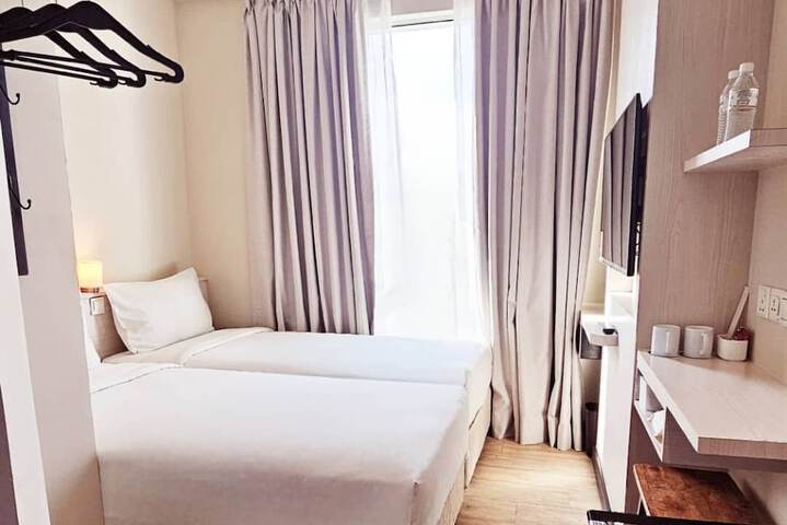 Room 4 of 70