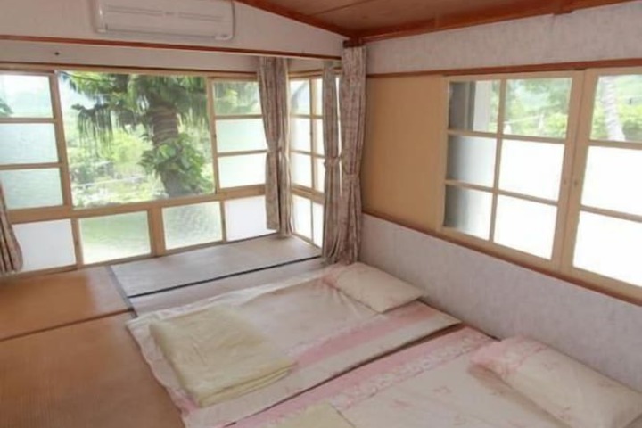 Room 13 of 41