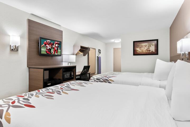 Room 8 of 35