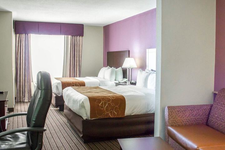 2 Queen Beds (4 of 8)