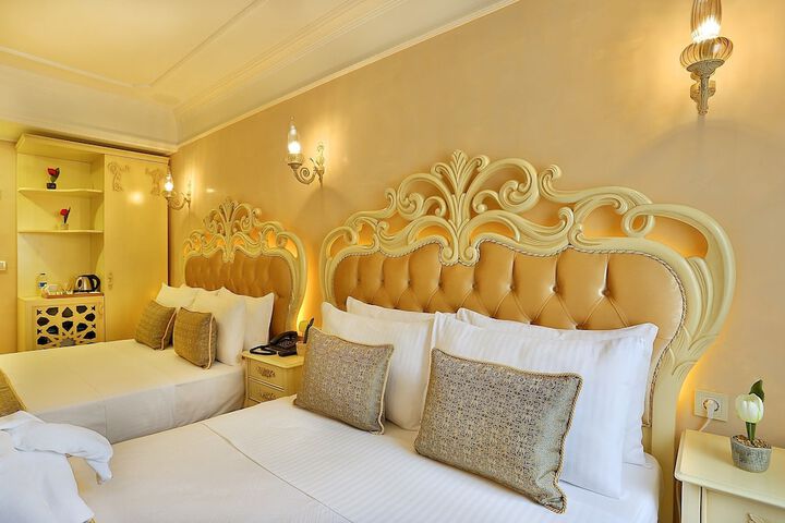 Room 40 of 70