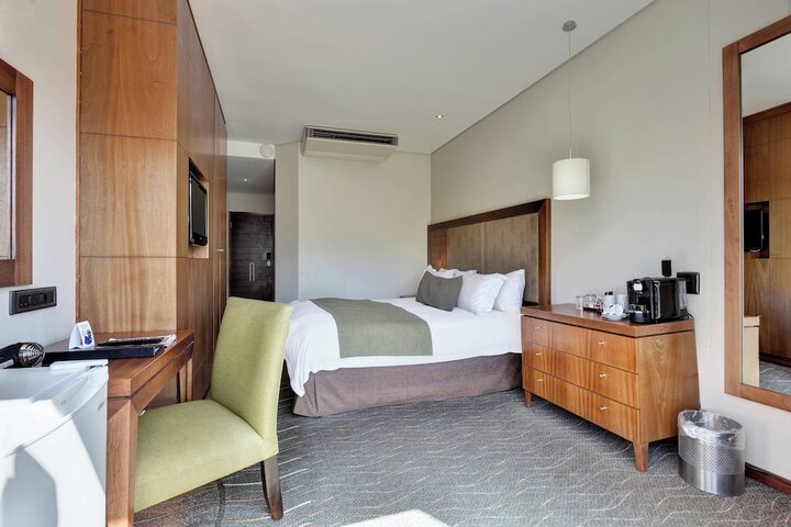Room 41 of 102
