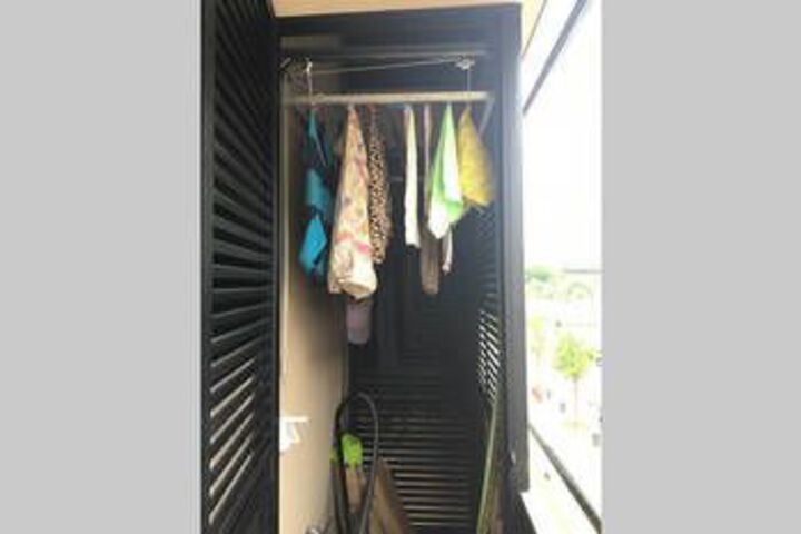 Room 6 of 16