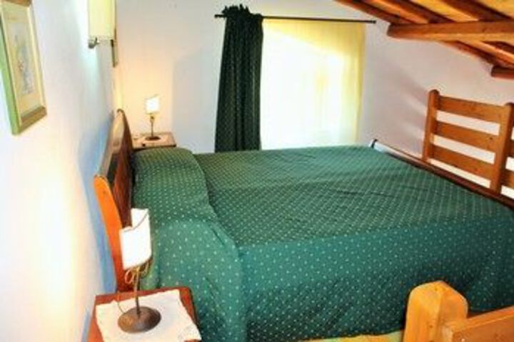 Room 9 of 21