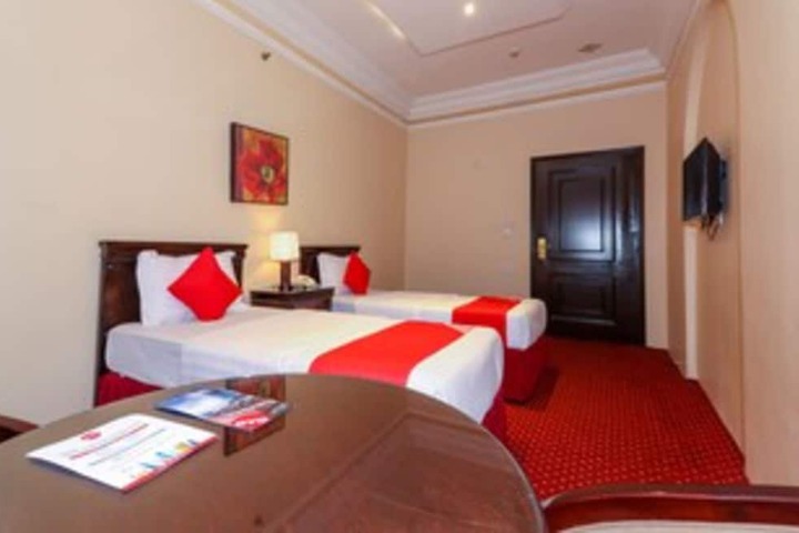 Room 10 of 46