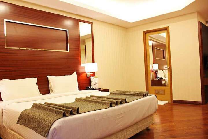 Room 25 of 71