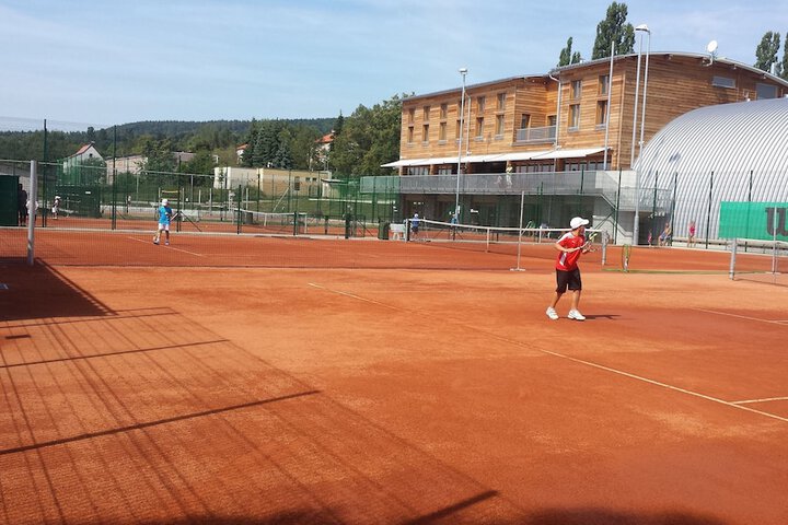 Tennis court
