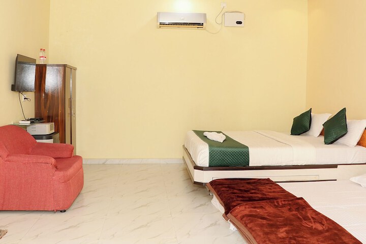 Room 14 of 105
