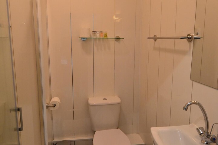 Room 89 of 105