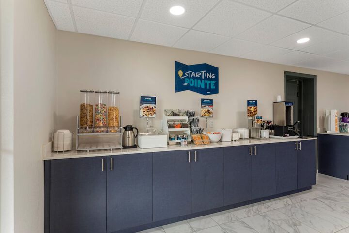 Breakfast/Coffee Service 25 of 31