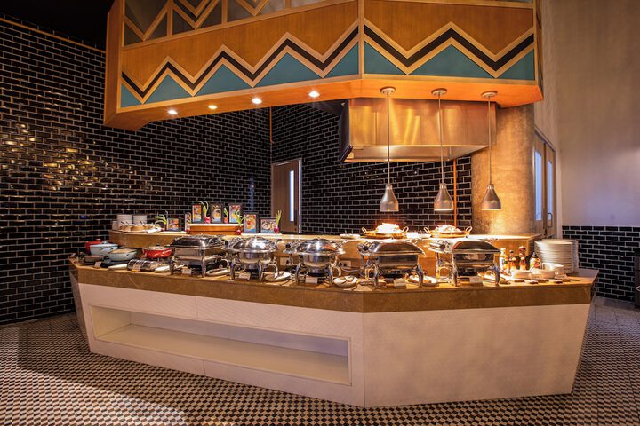 Dining 122 of 148