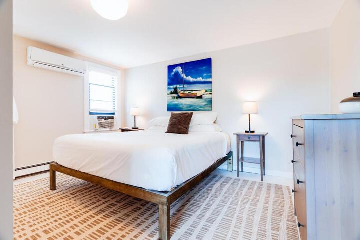 Standard | King Bed (13 of 21)