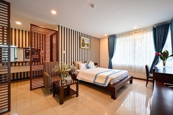 Room 17 of 47