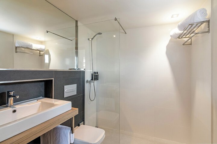 Bath Interior