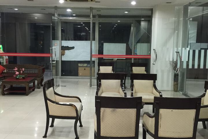 Hotel Interior 11 of 149