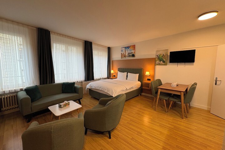 Room 49 of 75
