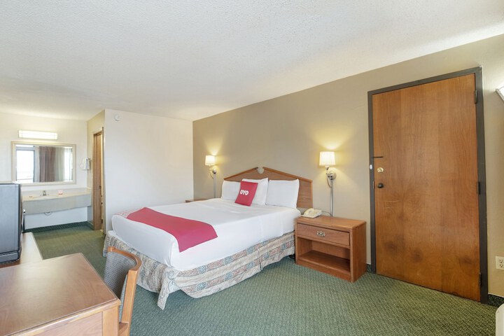 2 Double Beds (7 of 7)