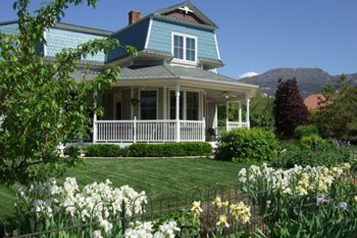 Hotel Exterior 17 of 61