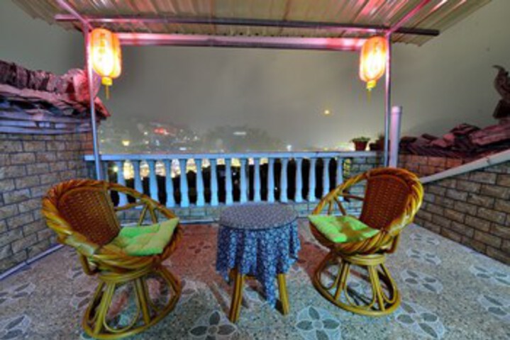 Terrace/Patio 11 of 12