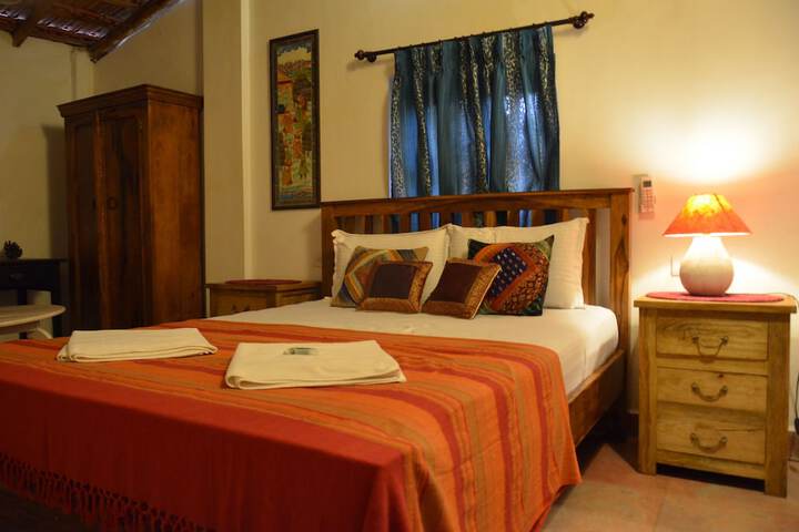 Room 4 of 48