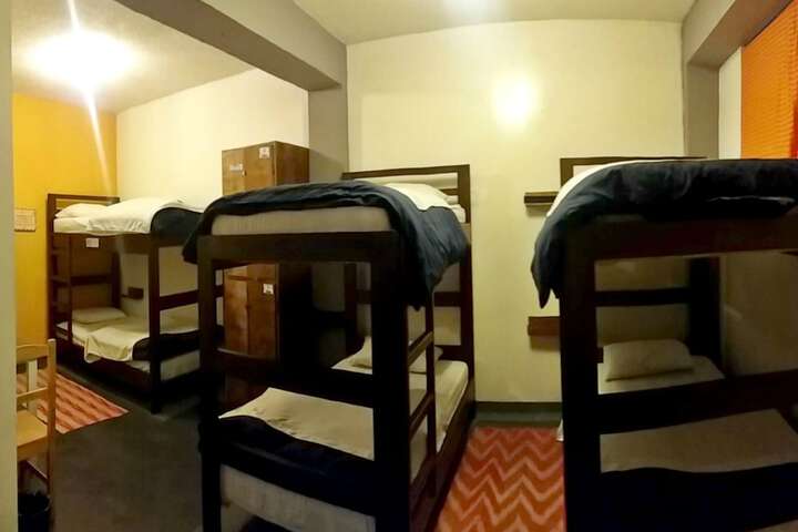 Room 12 of 42